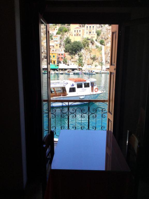 Captain's Suites room 5